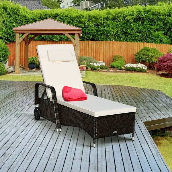 Reclining Wicker Chaise Lounge